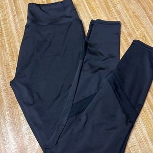 High waisted leggings with mesh stripes